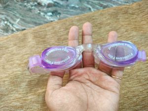 Kids swimming goggles