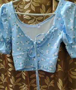 Blue Floral Sweetheart Neck