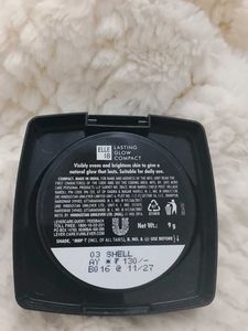 Elle 18 Compact Powder