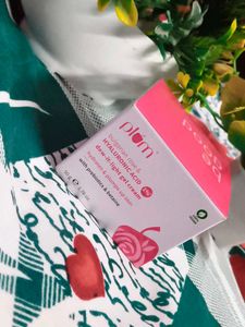 Plum 1% Hyaluronic Acid &amp; Bulgarian Rose ​Dew-It-L