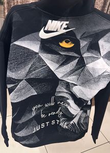 Graphic Print Sweatshirt