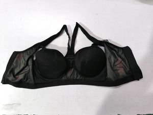 Victoria's Secret Beautiful sports Bra Size 34D