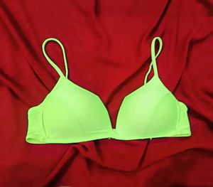 🇳🇿💫🎀Vibrant Neon Green Push-Up Bra