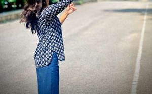 Stylish Blue Leaf Print Kurta