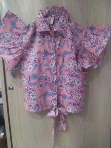 Crop Top Floral Design