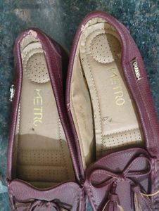 Metro Burgundy Loafers with Tassels- Pasting flaw
