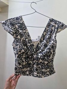Black &amp; Beige Floral Printed V-Neck Top