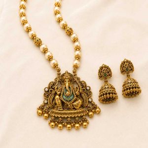 Lord Ganesha Pendant Necklace & Earrings
