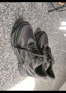 BRAND NEW Black Chunky Sneakers
