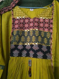 gamthi gujrati suit
