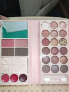 Anylady Rainbow Bear Makeup Palette