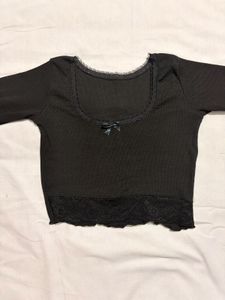 Cute Black Lace Trim Crop Top