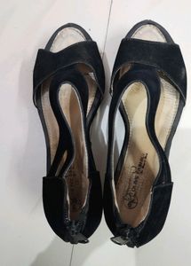 Black Sandal💥 Fixed Price