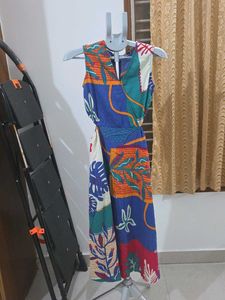 Vibrant Print Sleeveless Midi Dress