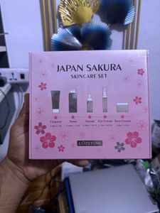 Japan Sakura Skincare Set