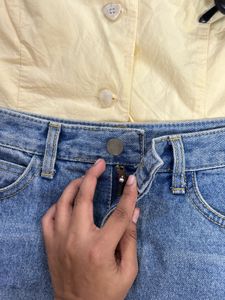 Stylish Denim Mini Skirt ( fixed price )