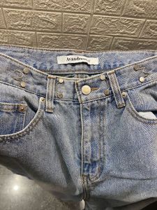 wide leg baggy jeans