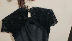 Black Velvet Top 👕