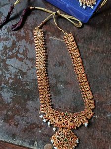 Traditional Indian Gold Necklace Set