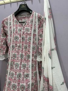 Printed Kurti with Dupatta