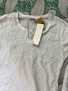 Fabindia White Chikankari Kurta