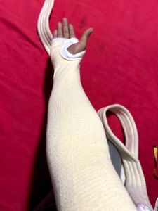 Shoulder Arm Sling / Support – Adjustable