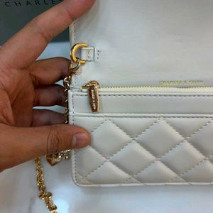 Charles &amp; Keith Quilted Chain with charm 🤍
