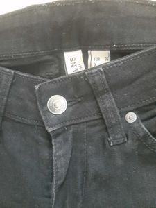 🖤 MANGO Classic Black Stretch Denim — Women