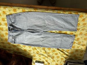 Light Wash Relaxed Fit Jeans