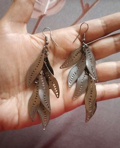 10 pieces - Assorted Dangle &amp; Stud Earrings Set