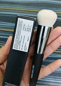 Huda Beauty Base Makeup Brush