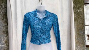 22279. Blue Paisley Print Button-Up Top