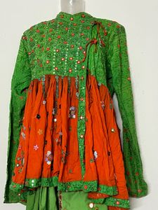 NAVRATRI keryu Embroidered Kurta Set with