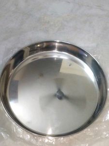 New 4 pc Stainless Steel Dinner Plate