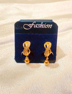 Elegant Gold-Tone Drop Earrings