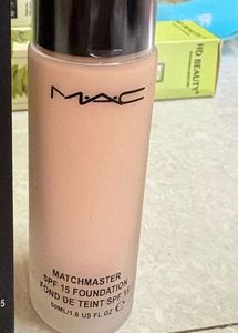 MAC Matchmaster Foundation SPF 15