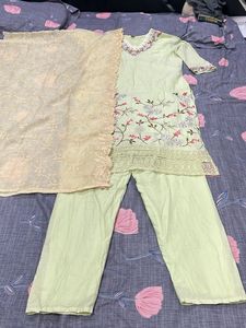 Embroidered  Suit Set