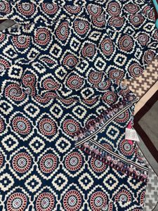 Blue &amp; Off White Geometric Print Kurta Set(‘S’ SIZ