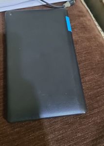 Tablet lenevo 37 essential