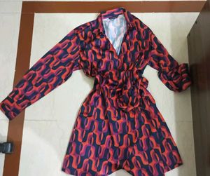 Retro Print Wrap Dress/nerver worn.