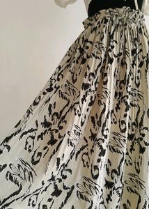 Price Drop Floral Print Skirt