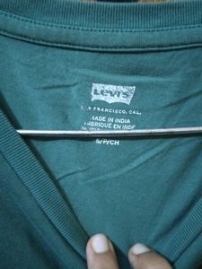 Levi's Teal Graphic T-Shirt