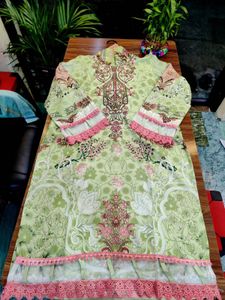 Elegant Green Kurta with Pink Lace