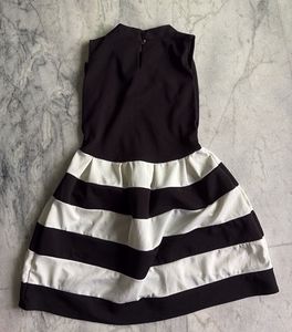 Chic Black &amp; White (Balloon Dress)