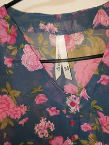 Floral Sleeveless V-Neck Top