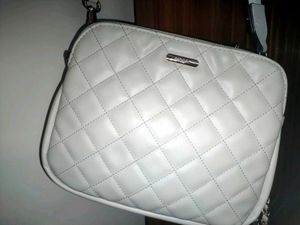 Lifestyle White Crossbody Sling Bag 🤍
