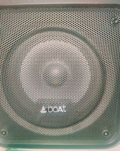 Boat  Party Pal Speaker. Like New. Good Condition.