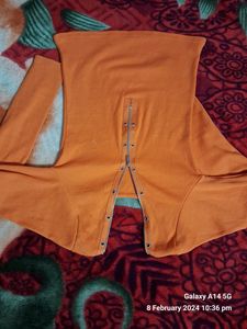 D&amp;G TOPS