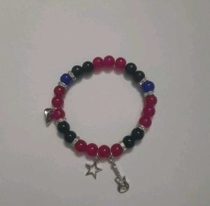 TV girl matching bracelets 💕
