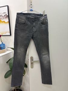Price Drop ! Men’s Gray Denim Jeans